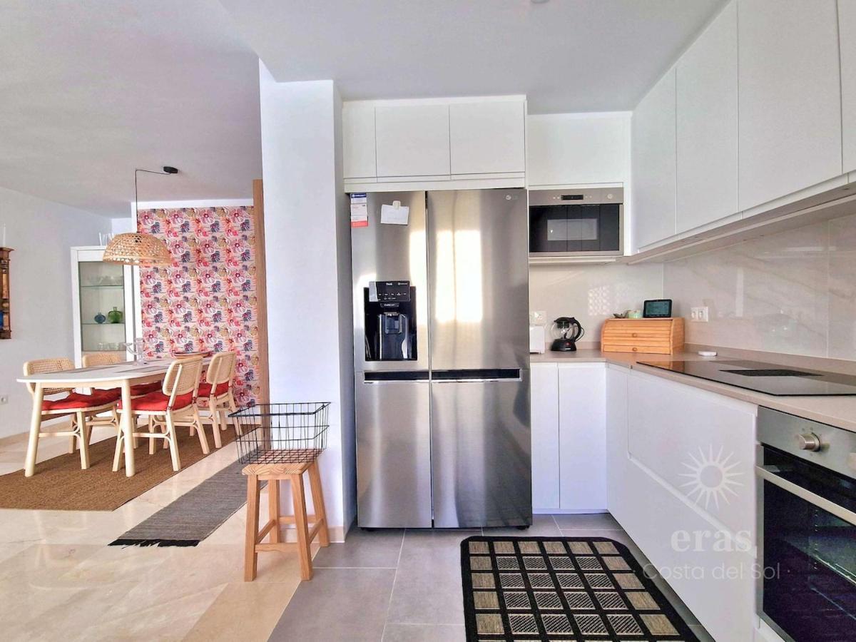 Apartment 3 Minutes From The Beach, And Bright A219 *